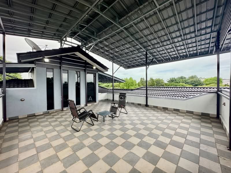 Rumah Banglo untuk Dijual di Glenhill Saujana (Shah Alam) - Sa'a Nordin - Balcony - PropertyGuru.com.my