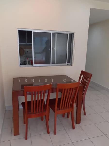 Kondominium untuk Dijual di Puncak Banyan - Ernest Chew - Dining Room - PropertyGuru.com.my