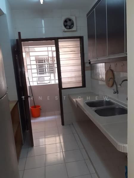 Kondominium untuk Dijual di Puncak Banyan - Ernest Chew - Kitchen - PropertyGuru.com.my