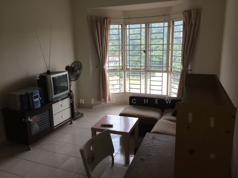 Kondominium untuk Dijual di Puncak Banyan - Ernest Chew - Living Room - PropertyGuru.com.my