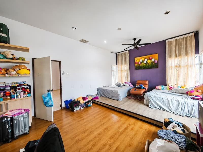 Rumah Banglo untuk Dijual di Desa Pinggiran Putra (Dengkil) - Iqbal Rafei - Bedroom - PropertyGuru.com.my