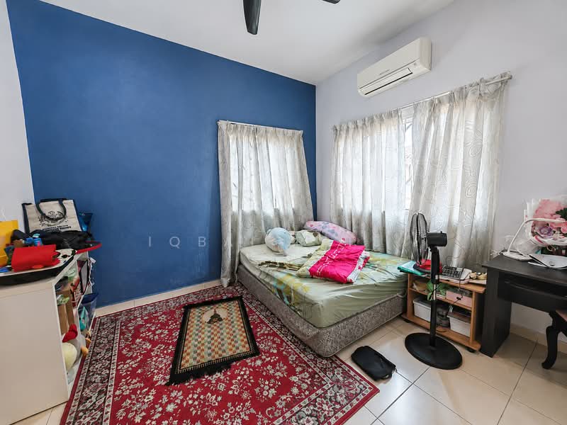 Rumah Banglo untuk Dijual di Desa Pinggiran Putra (Dengkil) - Iqbal Rafei - Bedroom - PropertyGuru.com.my