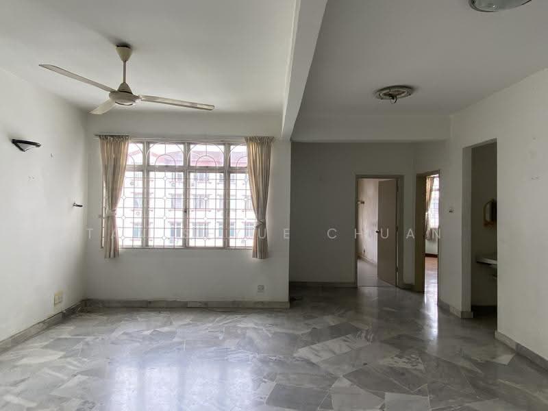 Apartment for Sale at Subang Perdana Goodyear Court 9 - Tan Shyue Chuan - Living Room - PropertyGuru.com.my