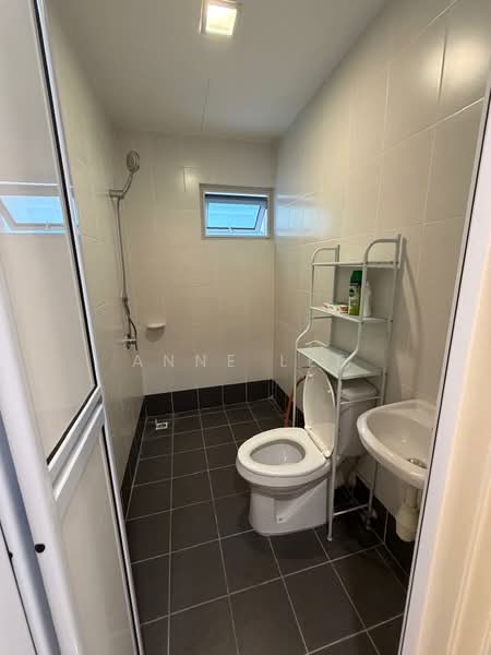 Condominium for Rent at 10 Island Resort - Anne Lee - Bathroom - PropertyGuru.com.my