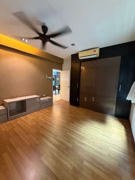 Condominium for Rent at 10 Island Resort - Anne Lee - Bedroom - PropertyGuru.com.my