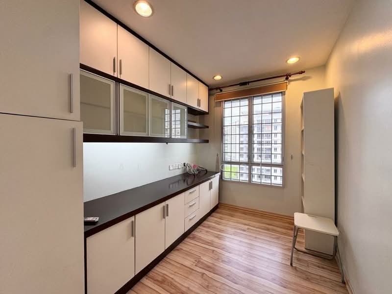 Kondominium untuk Disewa di Putra Place Condominium - Alvin Ooi - Study - PropertyGuru.com.my