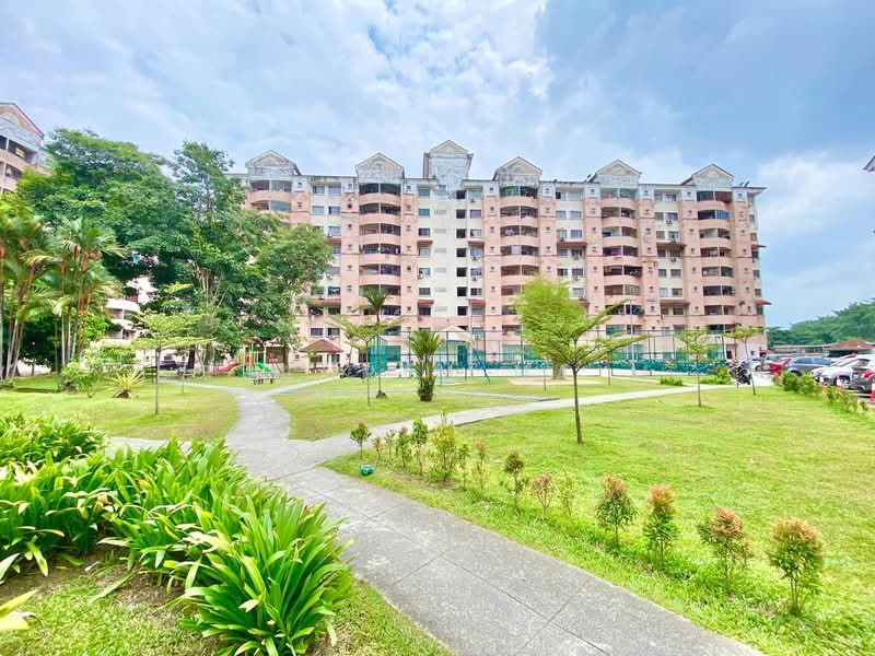Apartment for Sale at Pangsapuri Perdana Villa - Syahrim Naim - Exterior - PropertyGuru.com.my