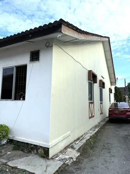 1-storey Terraced House for Sale in Bukit Indah (Iskandar Puteri (Nusajaya)) - Karl Lim - Exterior - PropertyGuru.com.my