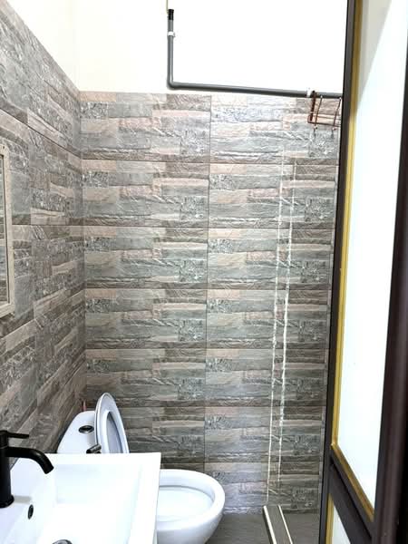 1-storey Terraced House for Sale in Bukit Indah (Iskandar Puteri (Nusajaya)) - Karl Lim - Bathroom - PropertyGuru.com.my