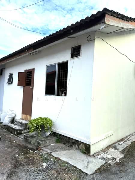 1-storey Terraced House for Sale in Bukit Indah (Iskandar Puteri (Nusajaya)) - Karl Lim - Exterior - PropertyGuru.com.my