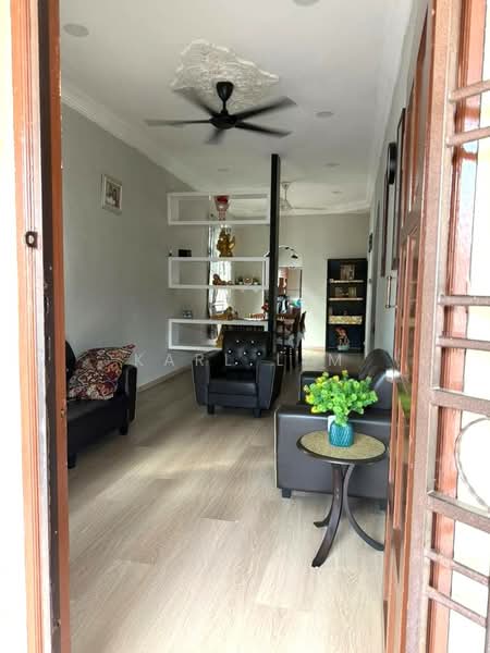 1-storey Terraced House for Sale in Bukit Indah (Iskandar Puteri (Nusajaya)) - Karl Lim - Living Room - PropertyGuru.com.my