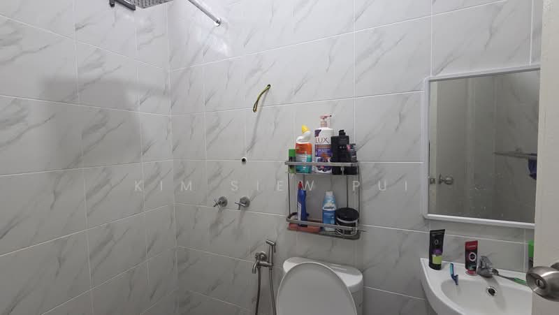 Semi-Detached House for Rent in Kota Bharu (Kelantan) - Kim Siew Pui - Bathroom - PropertyGuru.com.my