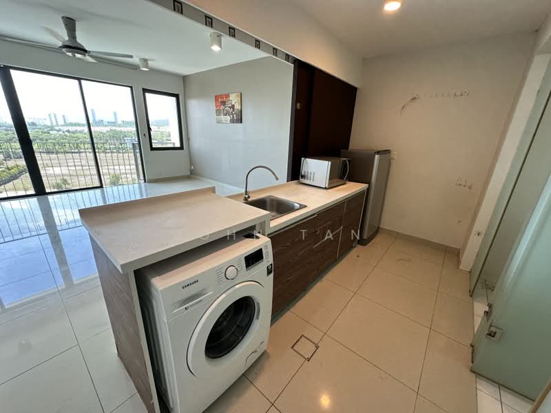 Servis Apartment untuk Dijual di Trefoil @ Setia City - John Tan - Kitchen - PropertyGuru.com.my