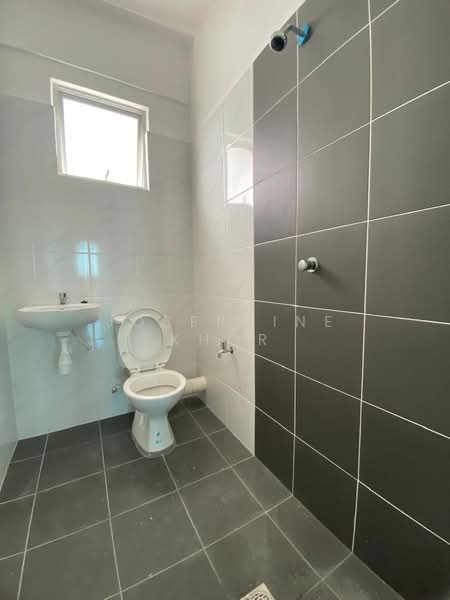 Pangsapuri untuk Disewa di The Rise Collection 2 - Josephine Khor - Bathroom - PropertyGuru.com.my