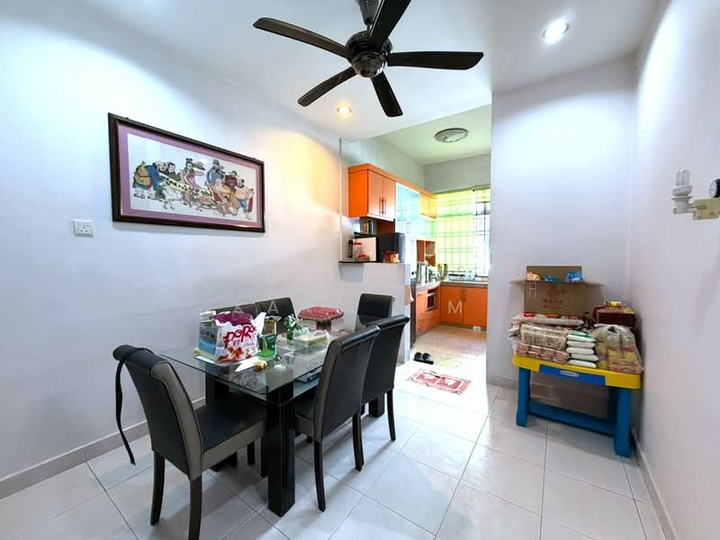 2-storey Terraced House for Sale in Taman Nusa Bestari (Iskandar Puteri (Nusajaya)) - Karl Lim - Dining Room - PropertyGuru.com.my