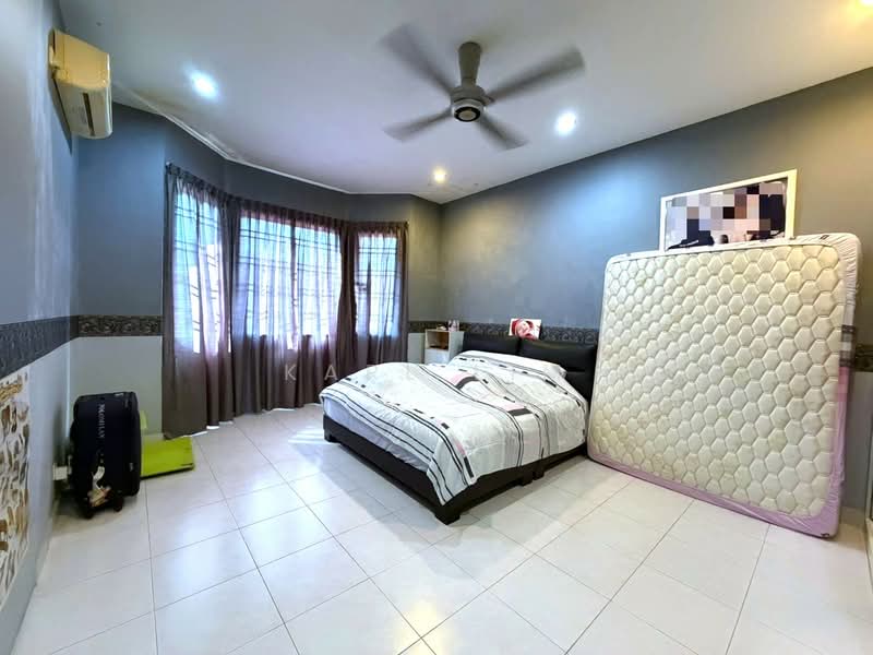 2-storey Terraced House for Sale in Taman Nusa Bestari (Iskandar Puteri (Nusajaya)) - Karl Lim - Bedroom - PropertyGuru.com.my
