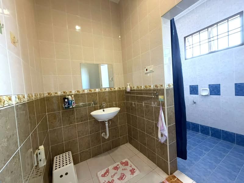 2-storey Terraced House for Sale in Taman Nusa Bestari (Iskandar Puteri (Nusajaya)) - Karl Lim - Bathroom - PropertyGuru.com.my