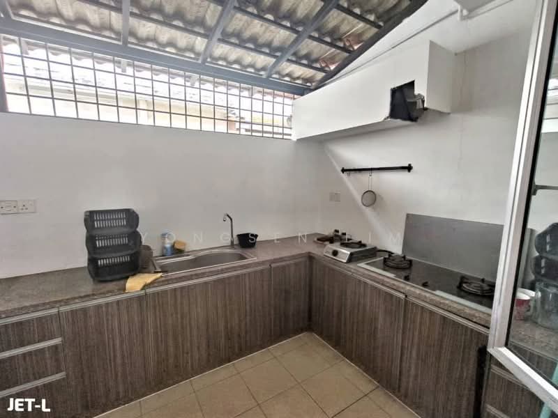 Rumah Teres 2 Tingkat untuk Dijual di Setia Indah (Setia Alam) - Yongsen Lim - Kitchen - PropertyGuru.com.my