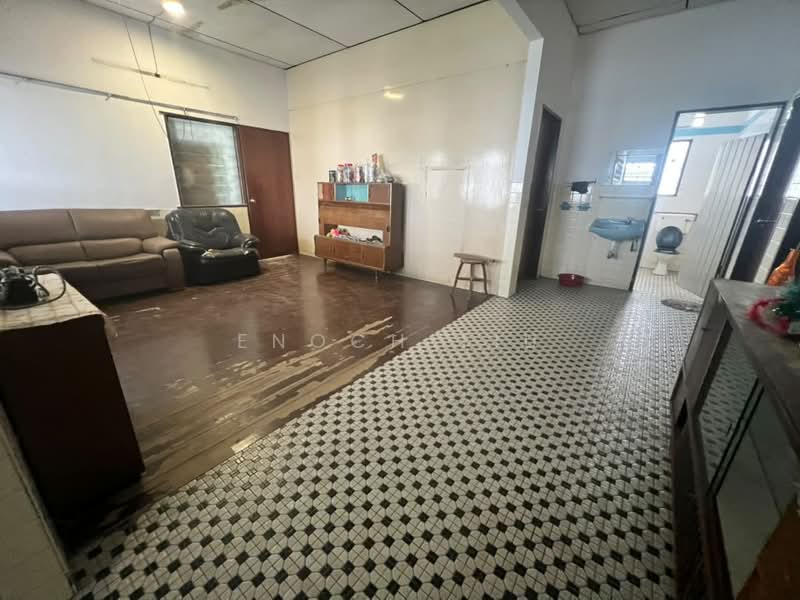 Banglo Komersial untuk Dijual di George Town (Penang) - Enoch Tiu - Living Room - PropertyGuru.com.my