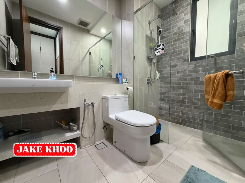 Condominium for Rent at Queens Residences Q1 @ Queens Waterfront - Jake Khoo - Bathroom - PropertyGuru.com.my