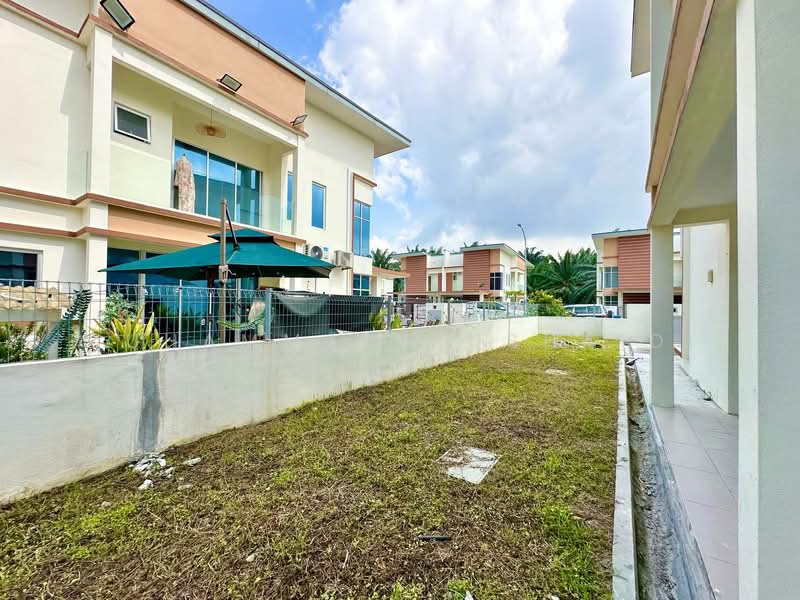 Semi-Detached House for Sale in Klang (Selangor) - Muhammad Rushaidi - Exterior - PropertyGuru.com.my