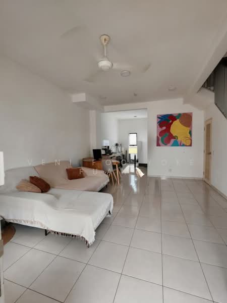 2-storey Terraced House for Rent in Seksyen U13 (Setia Alam) - Veni Foo Yoke Fuang - Living Room - PropertyGuru.com.my