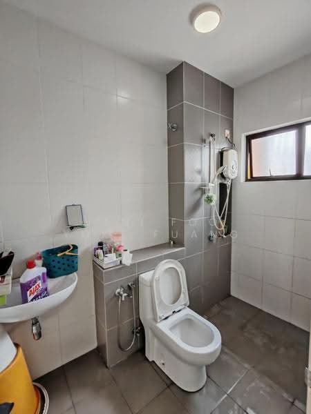 2-storey Terraced House for Rent in Seksyen U13 (Setia Alam) - Veni Foo Yoke Fuang - Bathroom - PropertyGuru.com.my
