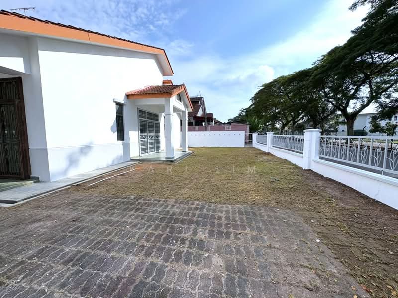 1-storey Terraced House for Sale in Taman Puteri Wangsa (Ulu Tiram) - Karl Lim - Exterior - PropertyGuru.com.my