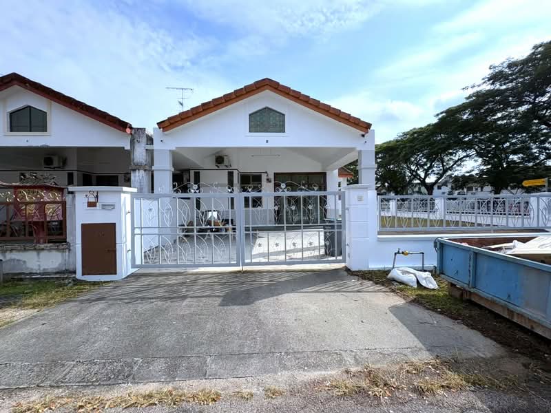 1-storey Terraced House for Sale in Taman Puteri Wangsa (Ulu Tiram) - Karl Lim - Exterior - PropertyGuru.com.my