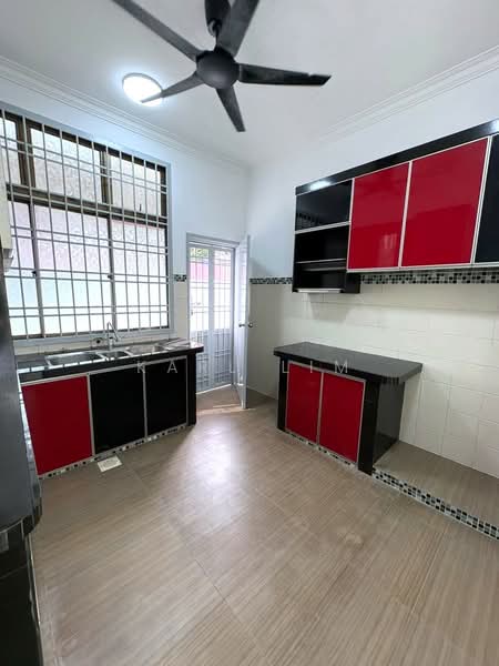 1-storey Terraced House for Sale in Taman Puteri Wangsa (Ulu Tiram) - Karl Lim - Kitchen - PropertyGuru.com.my