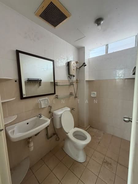 Pangsapuri untuk Disewa di Lake View Suites - Alen Tan - PropertyGuru.com.my