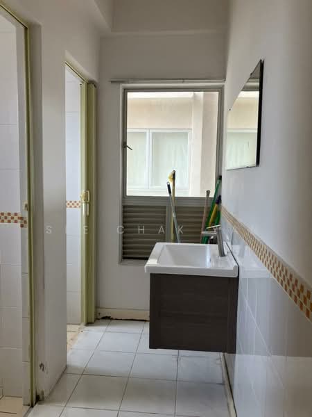 Kondominium untuk Dijual di Seri Maya Condominium - See Chak Yan - Bathroom - PropertyGuru.com.my