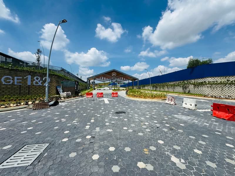 Rumah Berkembar untuk Dijual di Elmina (Shah Alam) - Mohd Fadzli - Exterior - PropertyGuru.com.my