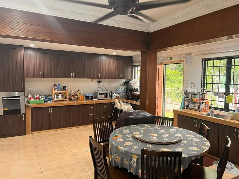 Bungalow for Rent in Kota Kemuning (Shah Alam) - Siti Sumiri - Kitchen - PropertyGuru.com.my