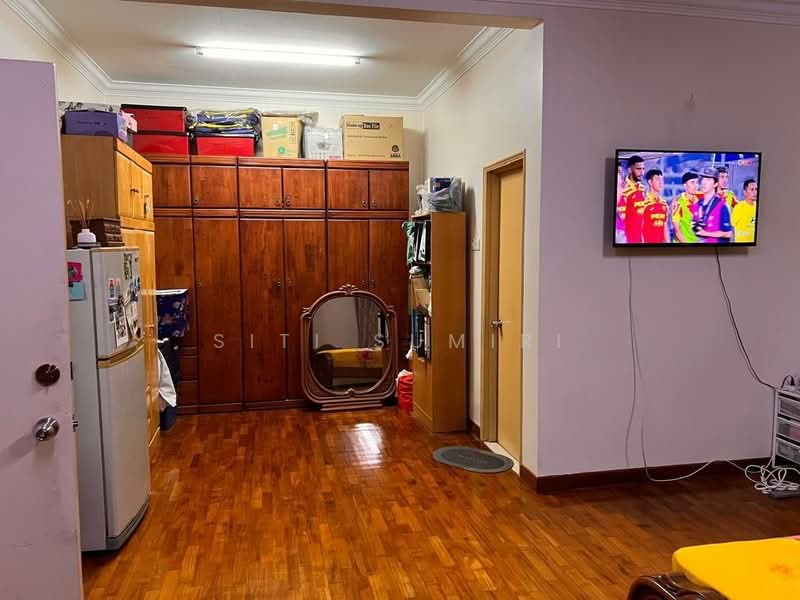 Bungalow for Rent in Kota Kemuning (Shah Alam) - Siti Sumiri - Living Room - PropertyGuru.com.my