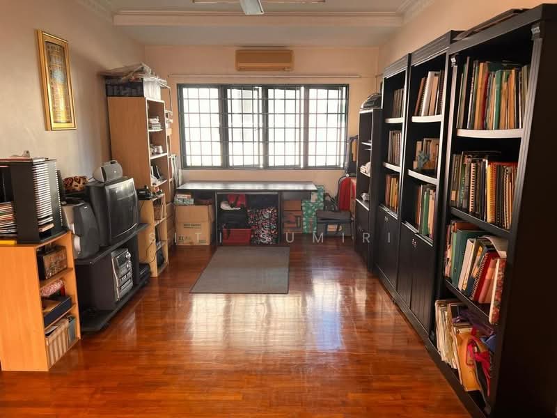 Bungalow for Rent in Kota Kemuning (Shah Alam) - Siti Sumiri - Study - PropertyGuru.com.my