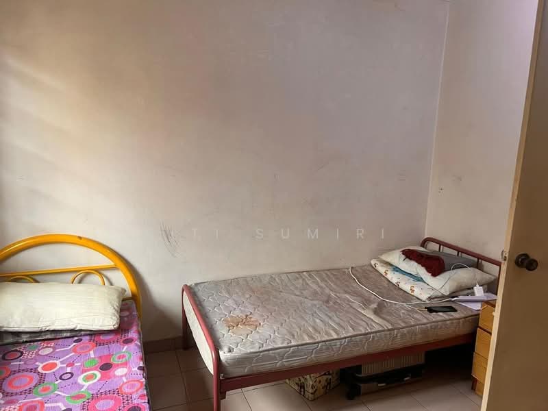 Bungalow for Rent in Kota Kemuning (Shah Alam) - Siti Sumiri - Bedroom - PropertyGuru.com.my