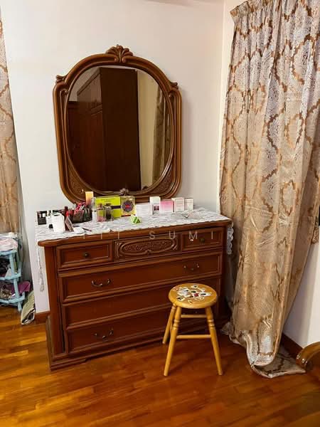 Bungalow for Rent in Kota Kemuning (Shah Alam) - Siti Sumiri - Bedroom - PropertyGuru.com.my