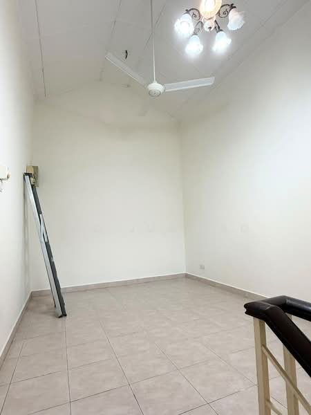 Rumah Teres 2 Tingkat untuk Disewa di Jementah (Johor) - Foo Jun Tao - Interior - PropertyGuru.com.my