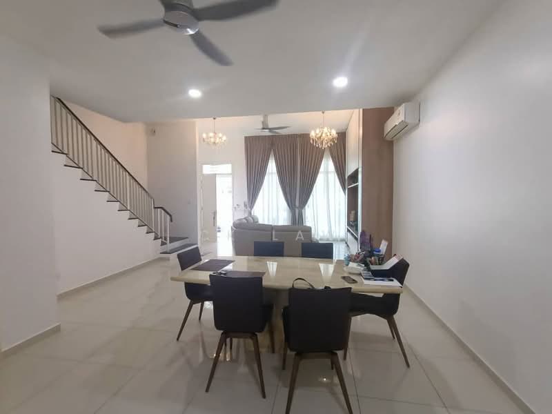 Rumah Teres 2-Tingkat untuk Dijual di Eco Majestic (Semenyih) - CK Law - Dining Room - PropertyGuru.com.my