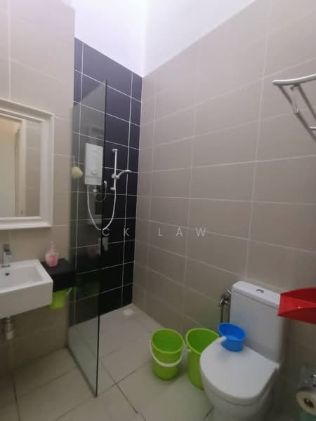 Rumah Teres 2-Tingkat untuk Dijual di Eco Majestic (Semenyih) - CK Law - Bathroom - PropertyGuru.com.my