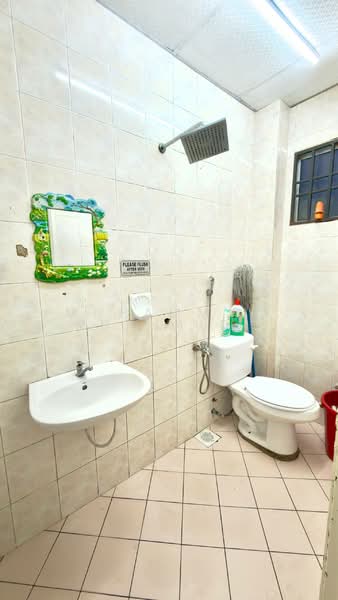 2-storey Terraced House for Sale in Kajang (Selangor) - Muhammad Rushaidi - Bathroom - PropertyGuru.com.my