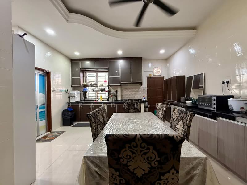Rumah Teres 2 Tingkat untuk Dijual di Saujana Impian (Kajang) - Zuraidah Dan - Kitchen - PropertyGuru.com.my