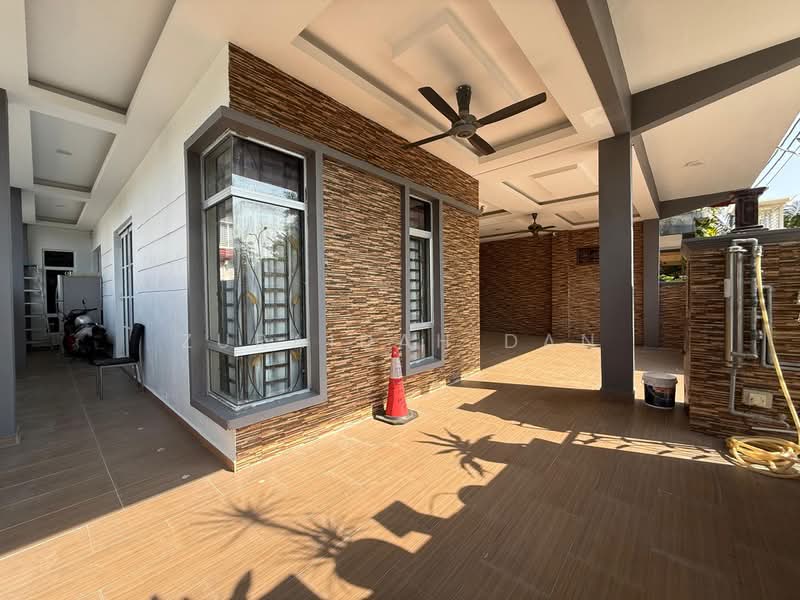 Rumah Teres 2 Tingkat untuk Dijual di Saujana Impian (Kajang) - Zuraidah Dan - Exterior - PropertyGuru.com.my