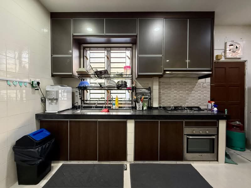 Rumah Teres 2 Tingkat untuk Dijual di Saujana Impian (Kajang) - Zuraidah Dan - Kitchen - PropertyGuru.com.my
