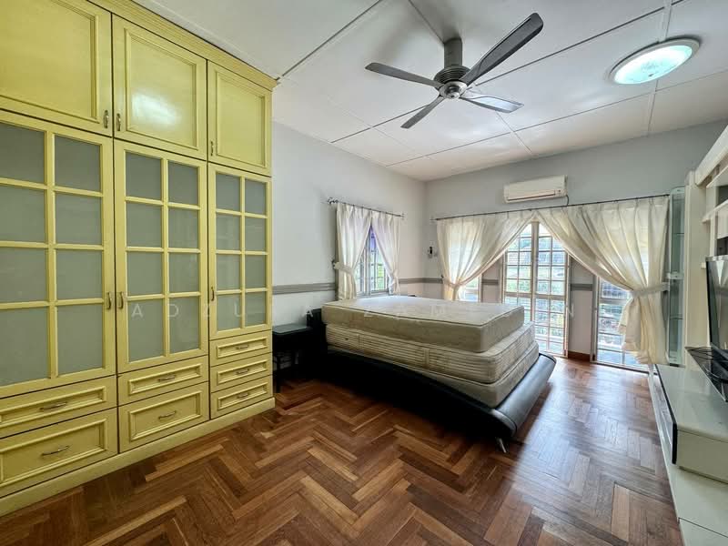 Rumah Berkembar untuk Dijual di Seksyen 9 (Shah Alam) - Adzura Zamedin - Bedroom - PropertyGuru.com.my