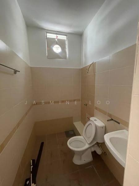 Rumah Teres 3-Tingkat untuk Disewa di Taman Seri Segar (Butterworth) - Jasmine Loo - Bathroom - PropertyGuru.com.my
