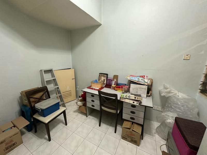 2-storey Terraced House for Sale in Bandar Baru Tambun (Tambun) - Qazin Khoo - Study - PropertyGuru.com.my