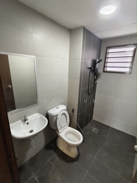 Condominium for Rent at Kiara Residence (Residensi Kiara Jalil 1) - Ivan Lum - Bathroom - PropertyGuru.com.my