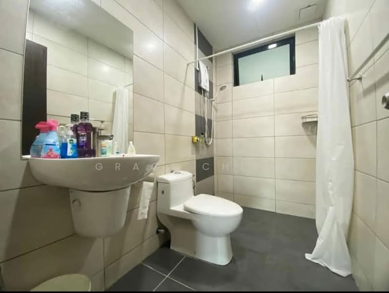Servis Apartment untuk Disewa di Molek Regency - Grace Chiew - Bathroom - PropertyGuru.com.my